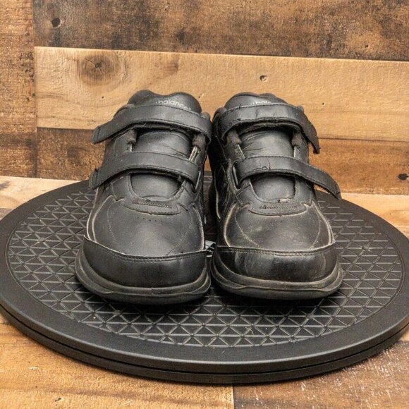 NEW BALANCE 576 HOOK AND LOOP MENS ATHLETIC SHOES BLACK LEATHER LOW SIZE 9.5EEEE - Picture 2 of 9